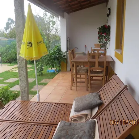 Casa Da Avó, Campo A 2 Kms Do Mar * Espinho (Aveiro)