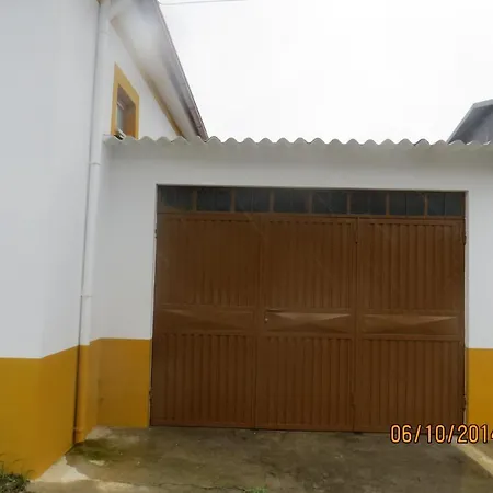 Casa Da Avó, Campo A 2 Kms Do Mar Espinho (Aveiro)