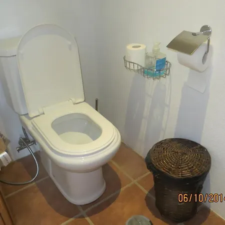 Casa Da Avó, Campo A 2 Kms Do Mar *